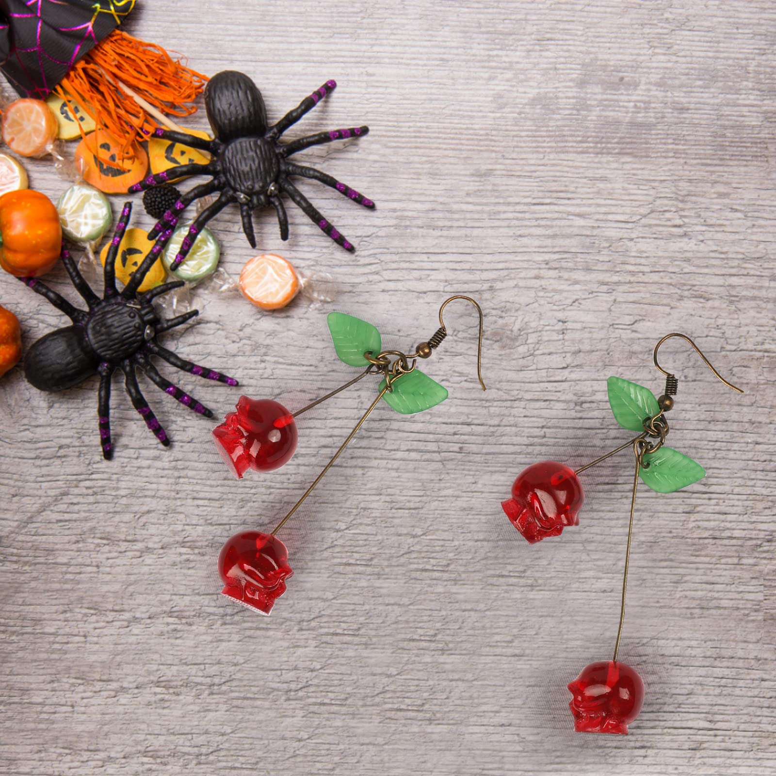 Quirky Vintage Fashion - Orecchini Teschio Rosso Ciliegia - Orecchini