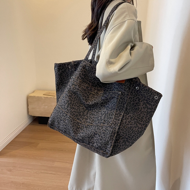 Borsa a Tracolla in Tela Vinta - Vintage Fashion Shop recensione e prezzo