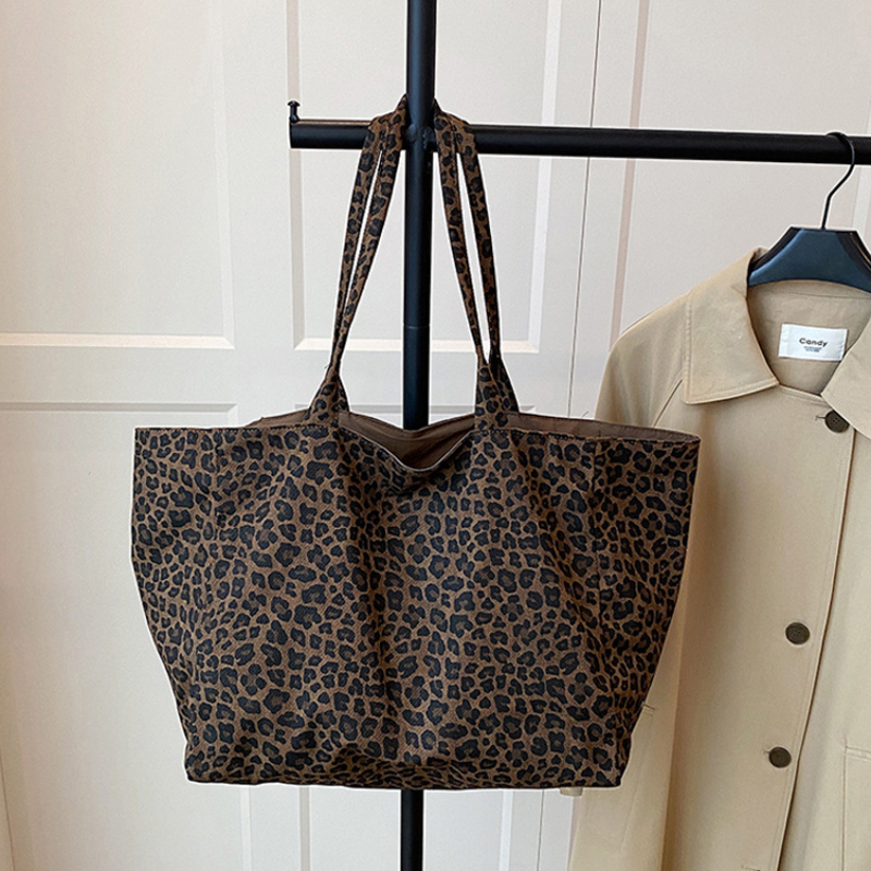Borsa a Tracolla da Donna con  - Vintage Fashion Shop recensione e prezzo
