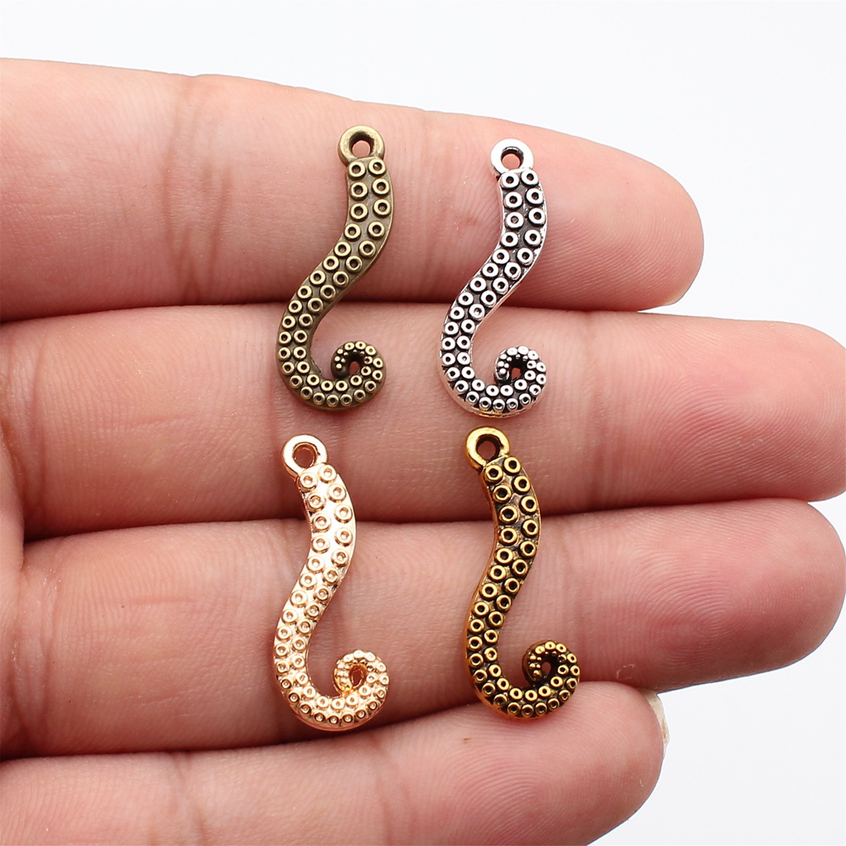 WYSIWYG 20 pezzi 26x10mm 4 col - Vintage Fashion Words recensione e prezzo