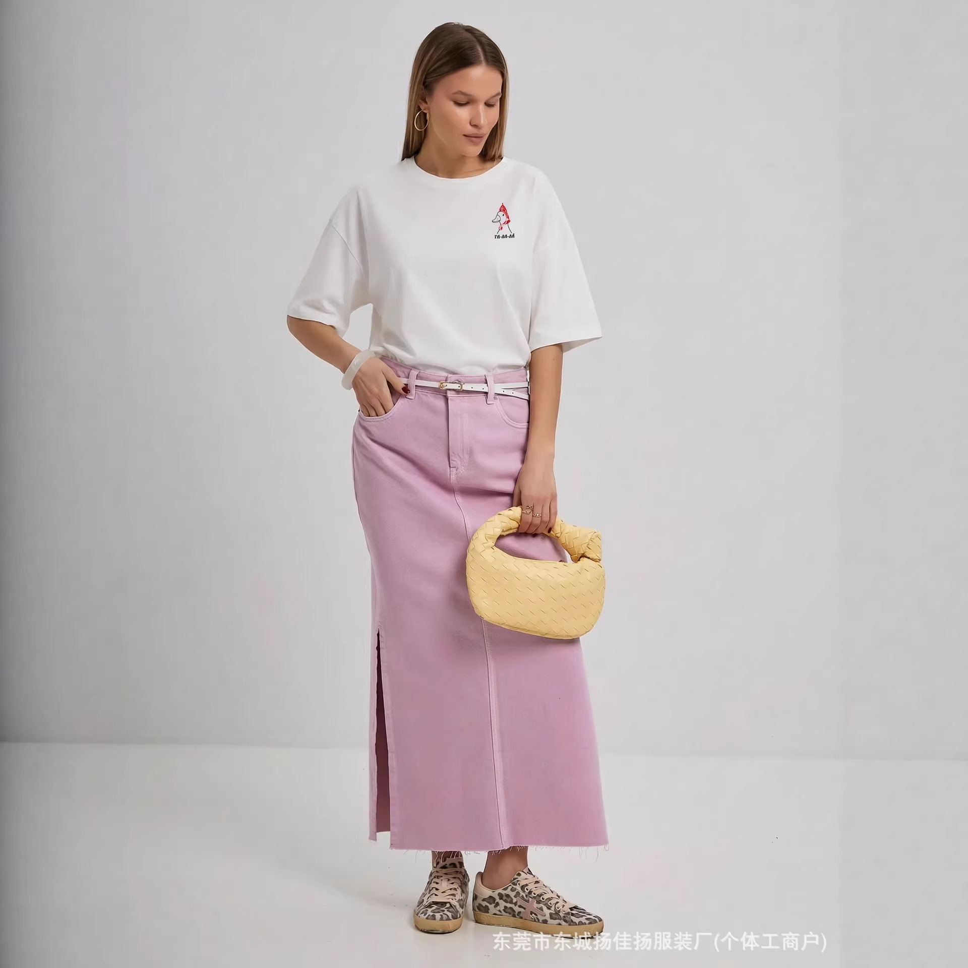 Divertente maglietta oversize  - Quirky Vintage Fashion recensione e prezzo